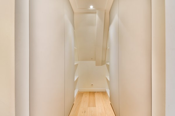 Medium property photo - Volkerakstraat 42-2, 1078 XT Amsterdam